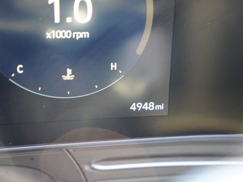 Used 2024 Hyundai Kona Limited image 36