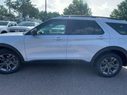 New 2026 Ford Explorer Active w/ Active Comfort Package AWD/4WD image 5