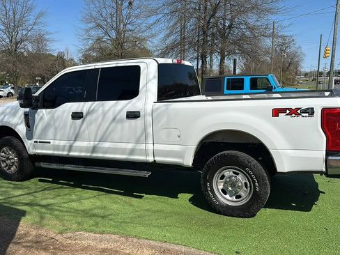 Used 2017 Ford F250 XLT w/ XLT Value Package image 5