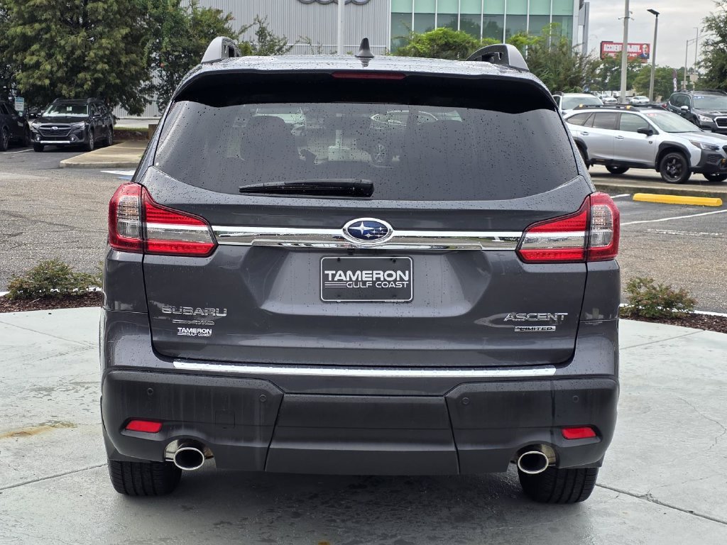 Used 2022 Subaru Ascent Limited w/ Technology Package AWD/4WD image 3