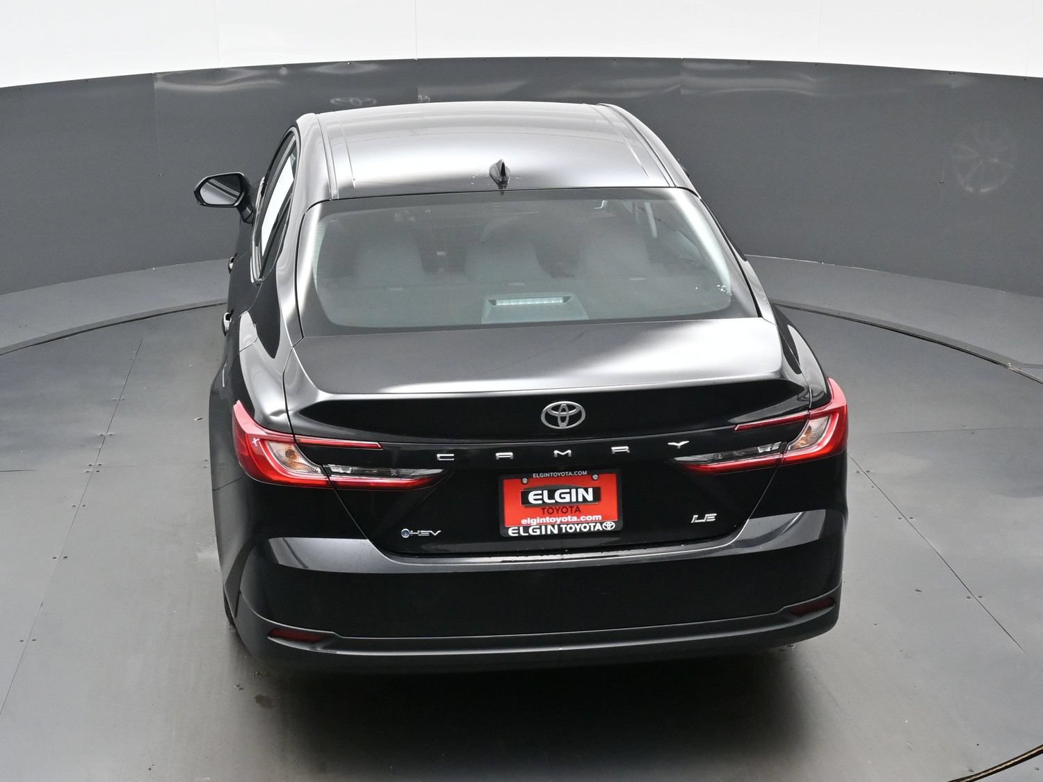 Used 2025 Toyota Camry LE FWD image 39