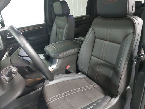 Used 2024 Chevrolet Silverado 3500 High Country w/ High Country Premium Package image 14