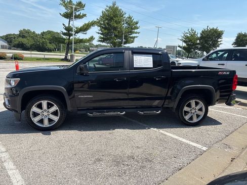Used 2015 Chevrolet Colorado Z71 AWD/4WD image 17