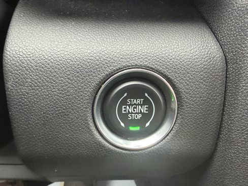 Used 2025 GMC Acadia Elevation image 23