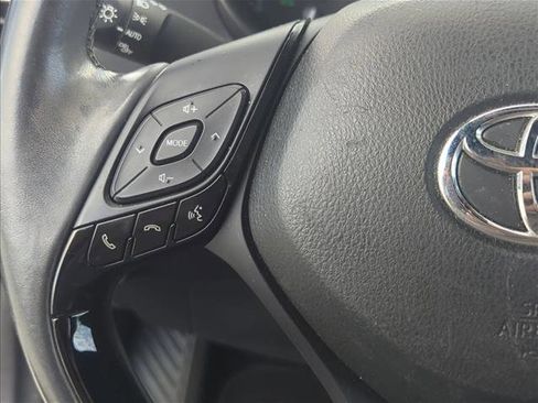 Used 2019 Toyota C-HR Limited image 16