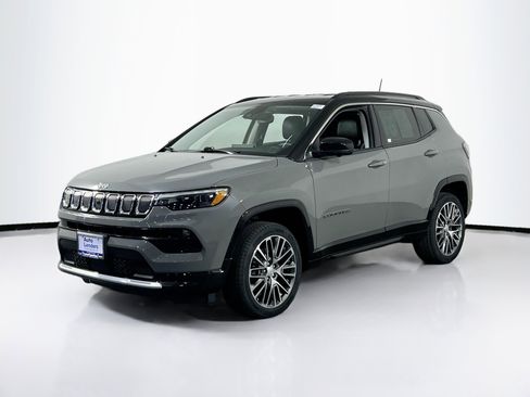 Used 2022 Jeep Compass Limited w/ Elite Group AWD/4WD image 1