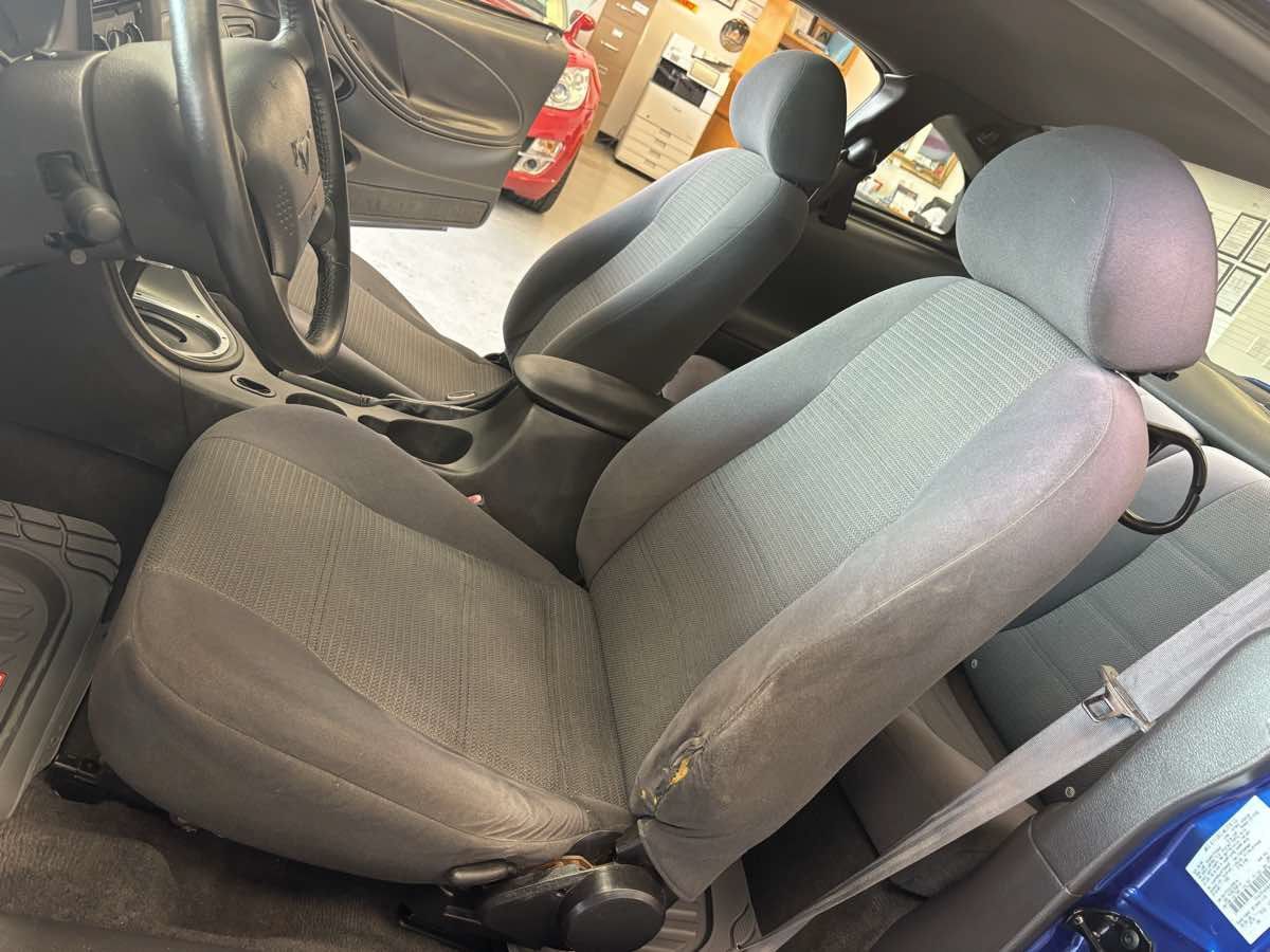 Used 2004 Ford Mustang Coupe RWD image 18