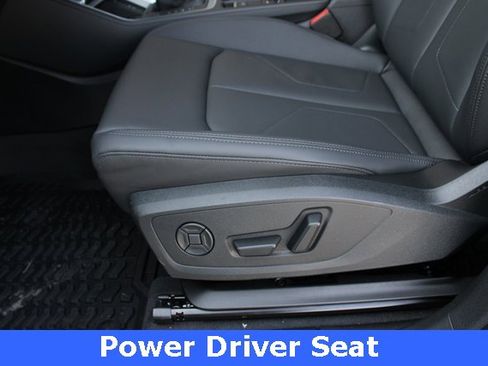 New 2025 Audi Q3 2.0T Premium image 4