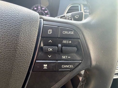 Used 2017 Hyundai Sonata Limited w/ Ultimate Package 02 image 17