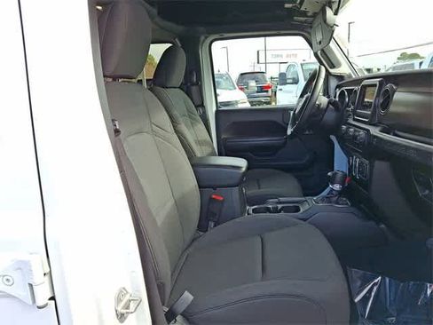 Used 2020 Jeep Wrangler Unlimited Sport image 33