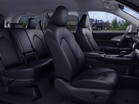 New 2026 Toyota Grand Highlander FWD image 20