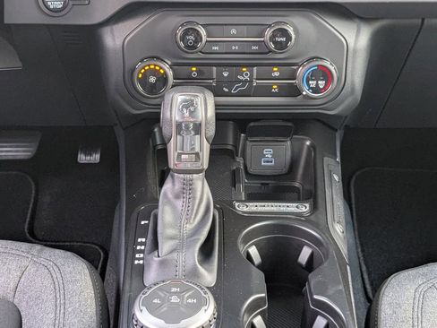 New 2025 Ford Bronco 4-Door image 20