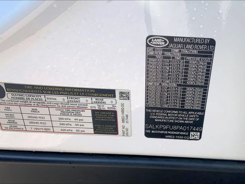 Used 2023 Land Rover Range Rover SE AWD/4WD image 4
