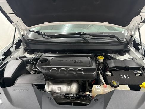 Used 2020 Jeep Cherokee Latitude FWD image 31