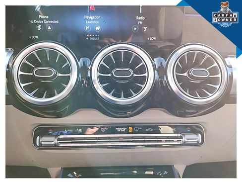 Used 2022 Mercedes-Benz GLB 250 4MATIC image 36