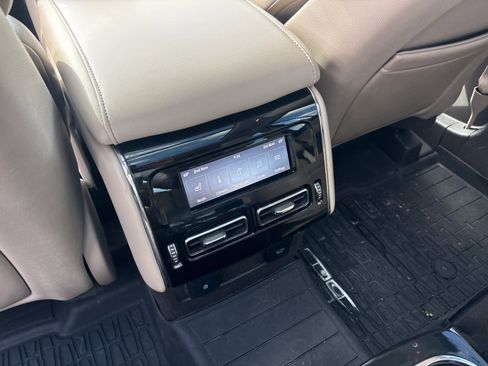 Used 2023 Lincoln Aviator Reserve w/ Equipment Group 201A AWD/4WD image 31