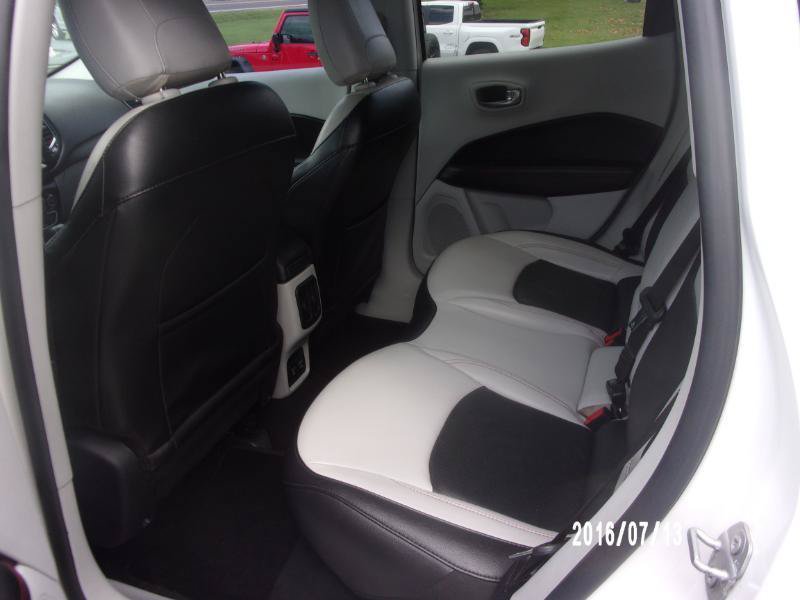 Used 2021 Jeep Compass Limited AWD/4WD image 9