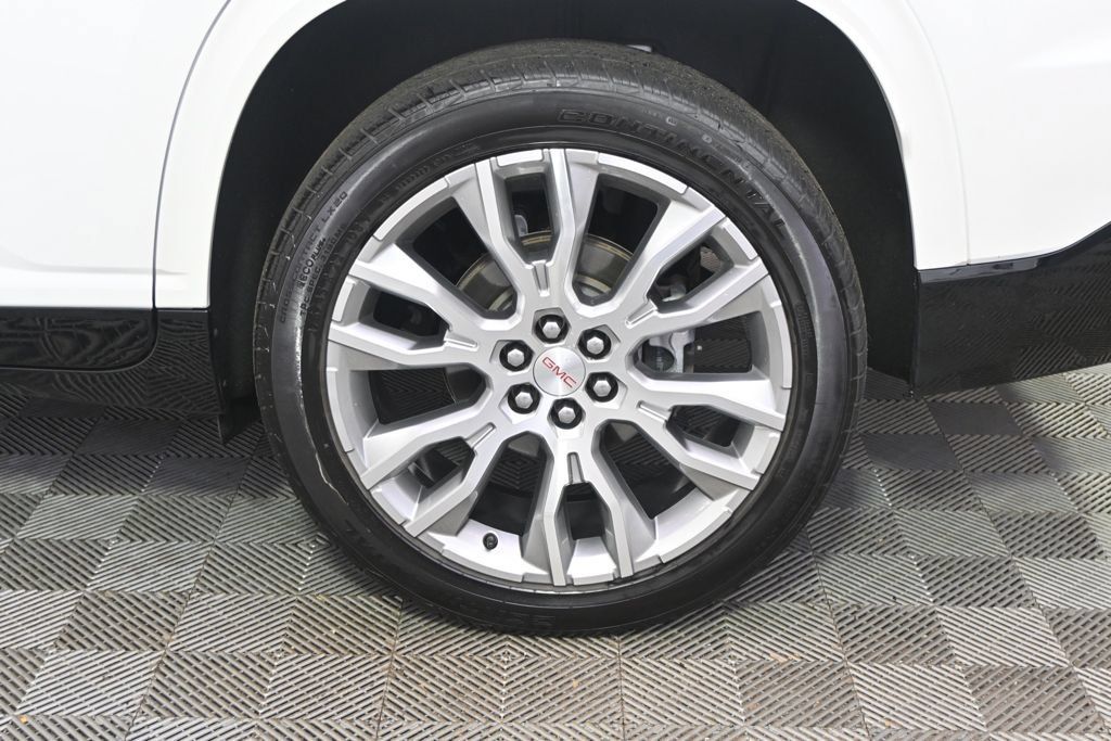 Used 2024 GMC Acadia Denali w/ LPO, Floor Liner Package AWD/4WD image 21