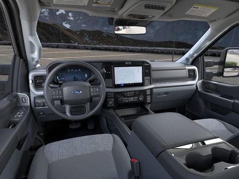 New 2026 Ford F250 XLT w/ XLT Premium Package image 8