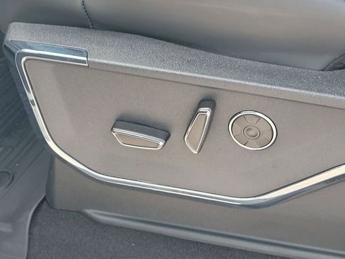 Used 2024 Ford F150 Platinum w/ Equipment Group 702A High image 29