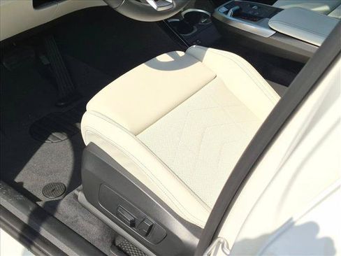 New 2026 BMW X1 xDrive28i w/ Technology Package AWD/4WD image 4