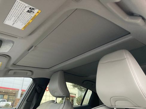 Certified 2025 Toyota Prius Limited image 15