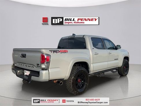 Used 2021 Toyota Tacoma TRD Sport image 5
