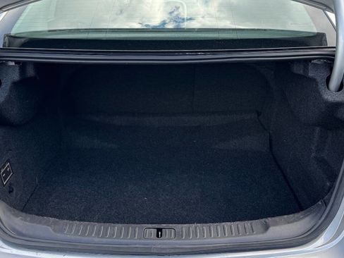 Used 2015 Chevrolet Malibu LT FWD image 17