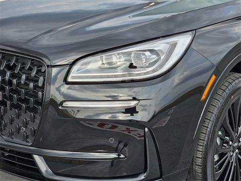 New 2026 Lincoln Corsair Reserve w/ Jet Appearance Package image 8