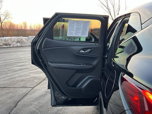 Used 2021 Chevrolet Blazer LT image 33