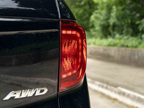 Used 2025 Honda Passport EX-L image 13