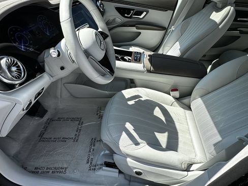 Certified 2023 Mercedes-Benz EQS 580 4MATIC Sedan image 10