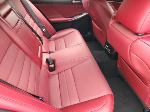 Used 2019 Lexus IS 300 F Sport w/ F Sport Package RWD image 31