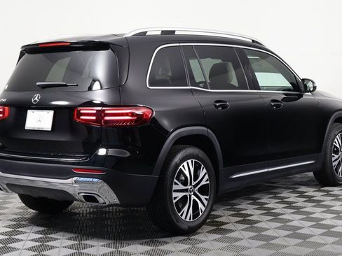 New 2026 Mercedes-Benz GLB 250 image 2