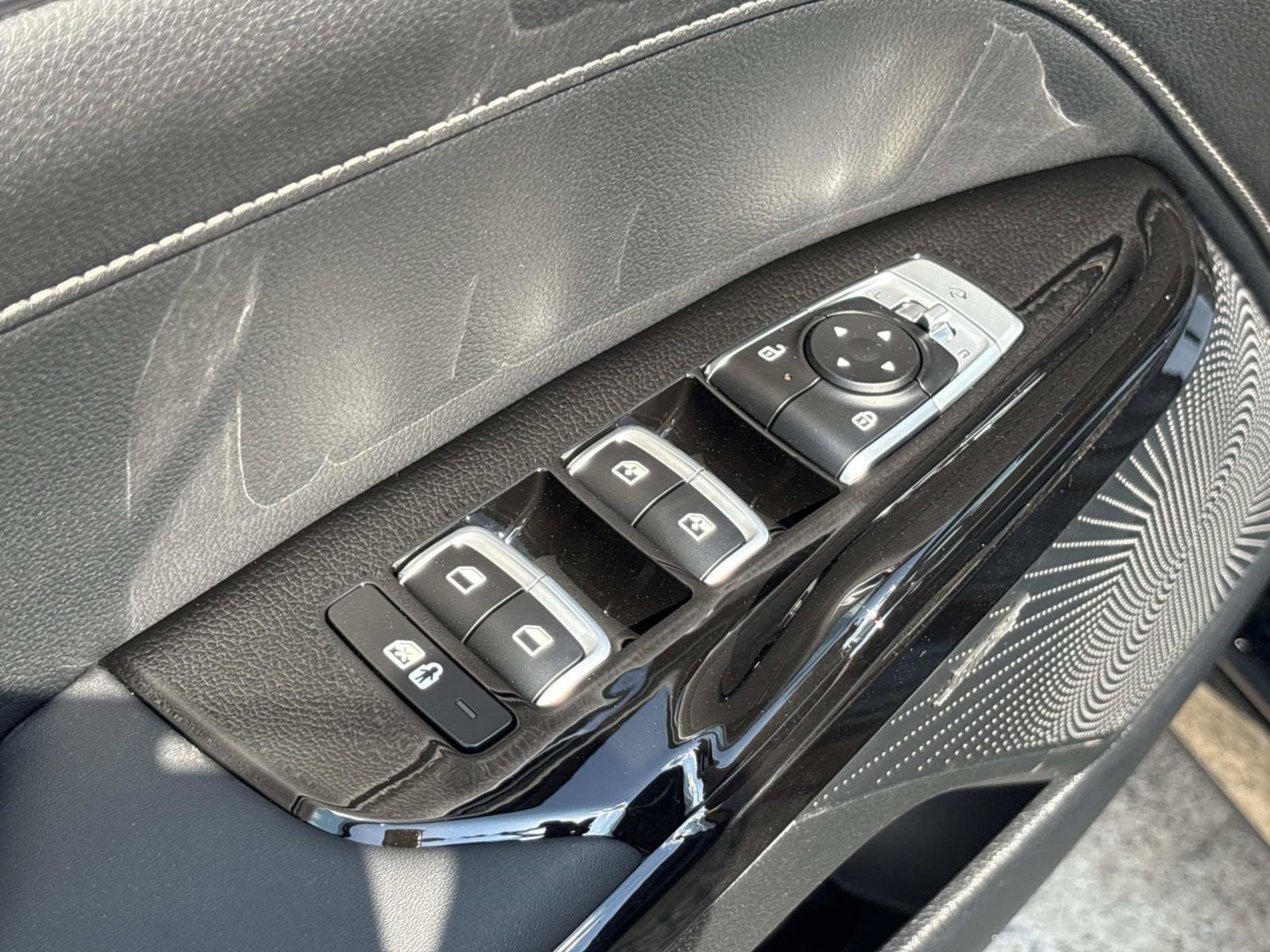 New 2027 Kia K5 GT-Line FWD image 17