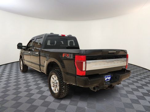 Used 2021 Ford F250 Platinum w/ FX4 Off-Road Package AWD/4WD image 3