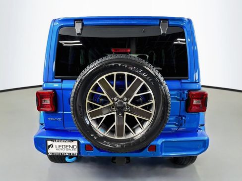 Used 2023 Jeep Wrangler Unlimited Sahara AWD/4WD image 7