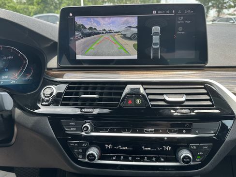 Certified 2023 BMW 530i xDrive w/ Premium Package AWD/4WD image 32