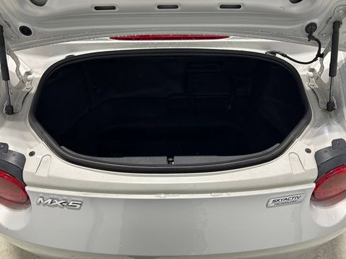 Used 2016 MAZDA MX-5 Miata Grand Touring RWD image 20