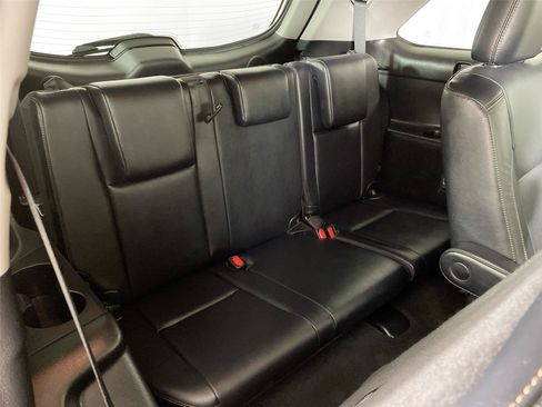 Used 2019 Toyota Highlander Limited Platinum AWD/4WD image 27