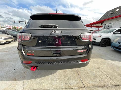 Used 2019 Jeep Compass Trailhawk w/ Cold Weather Group AWD/4WD image 13