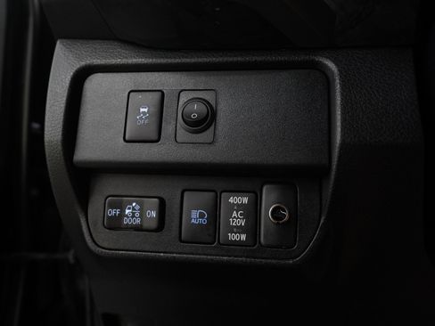 Used 2022 Toyota Tacoma TRD Sport AWD/4WD image 24