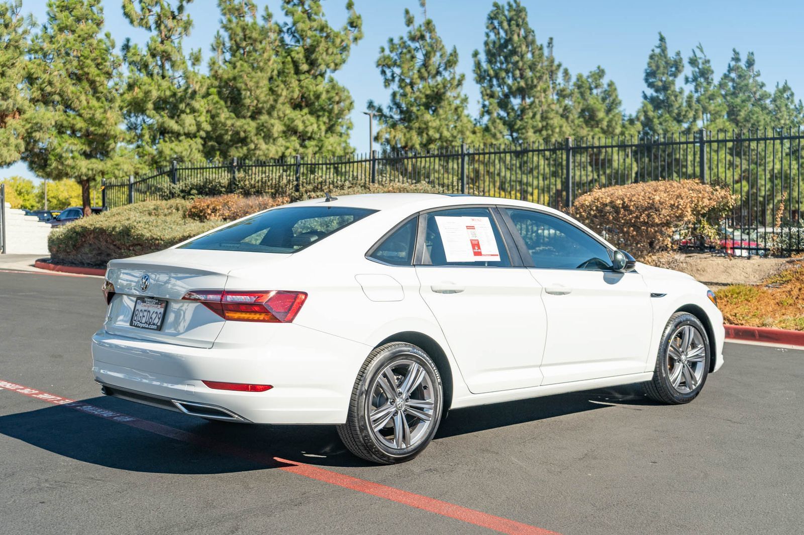 Used 2019 Volkswagen Jetta R-Line FWD image 12