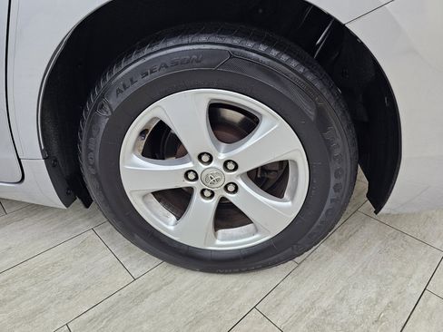 Used 2015 Toyota Sienna LE image 35