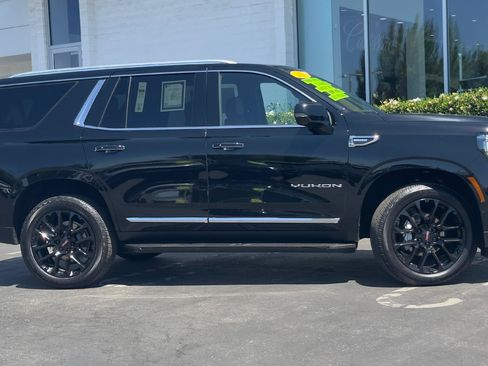 Used 2025 GMC Yukon Elevation AWD/4WD image 3