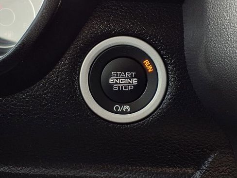 Used 2019 RAM 1500 Big Horn image 16