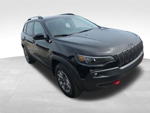 Used 2022 Jeep Cherokee Trailhawk w/ Premium Leather Package image 6