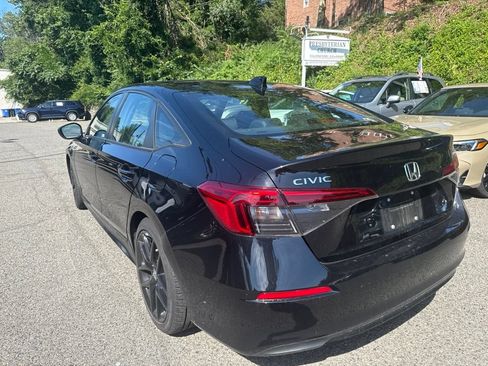 Used 2024 Honda Civic Sport image 4