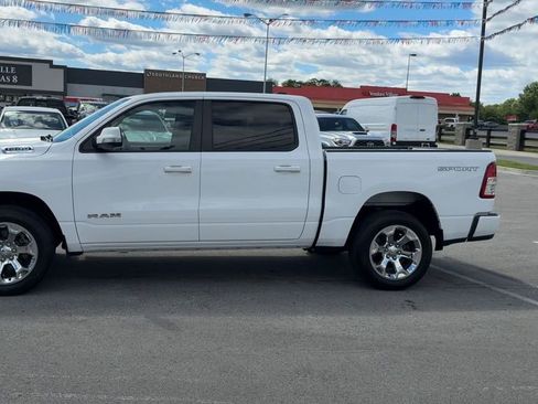 Used 2022 RAM 1500 Big Horn AWD/4WD image 3