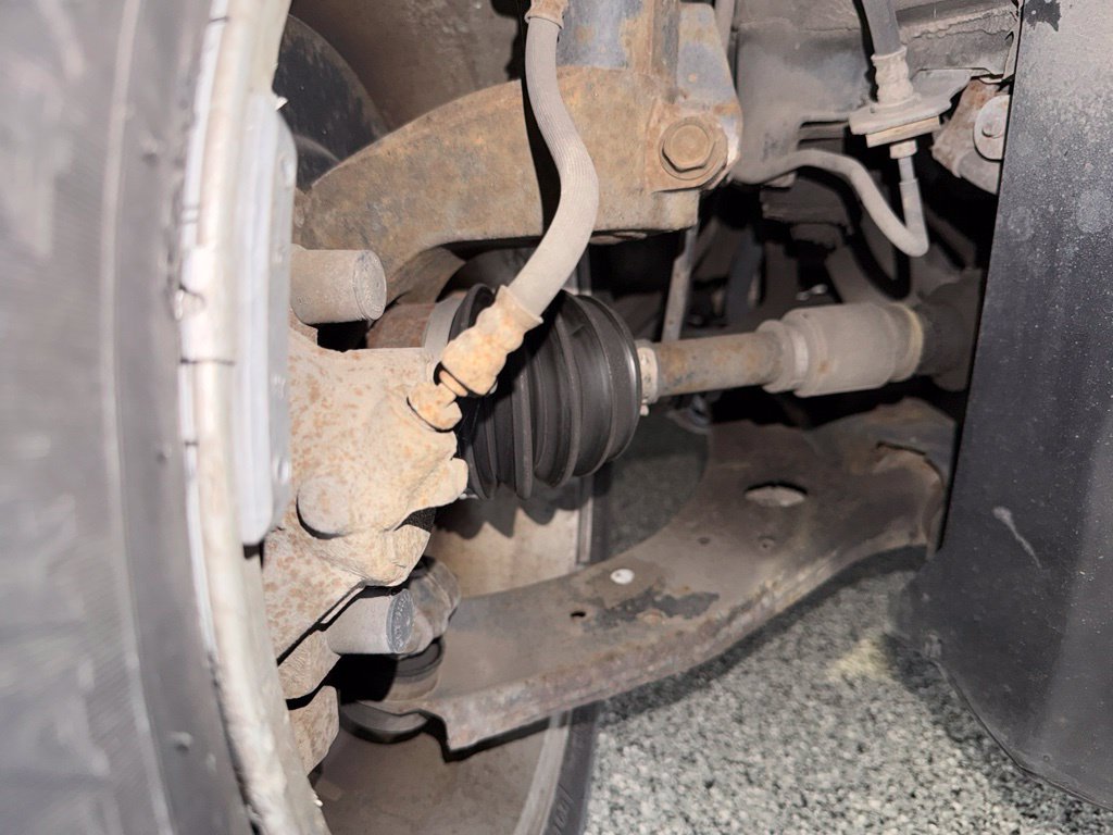 Used 2012 MAZDA MAZDA5 Sport FWD image 17